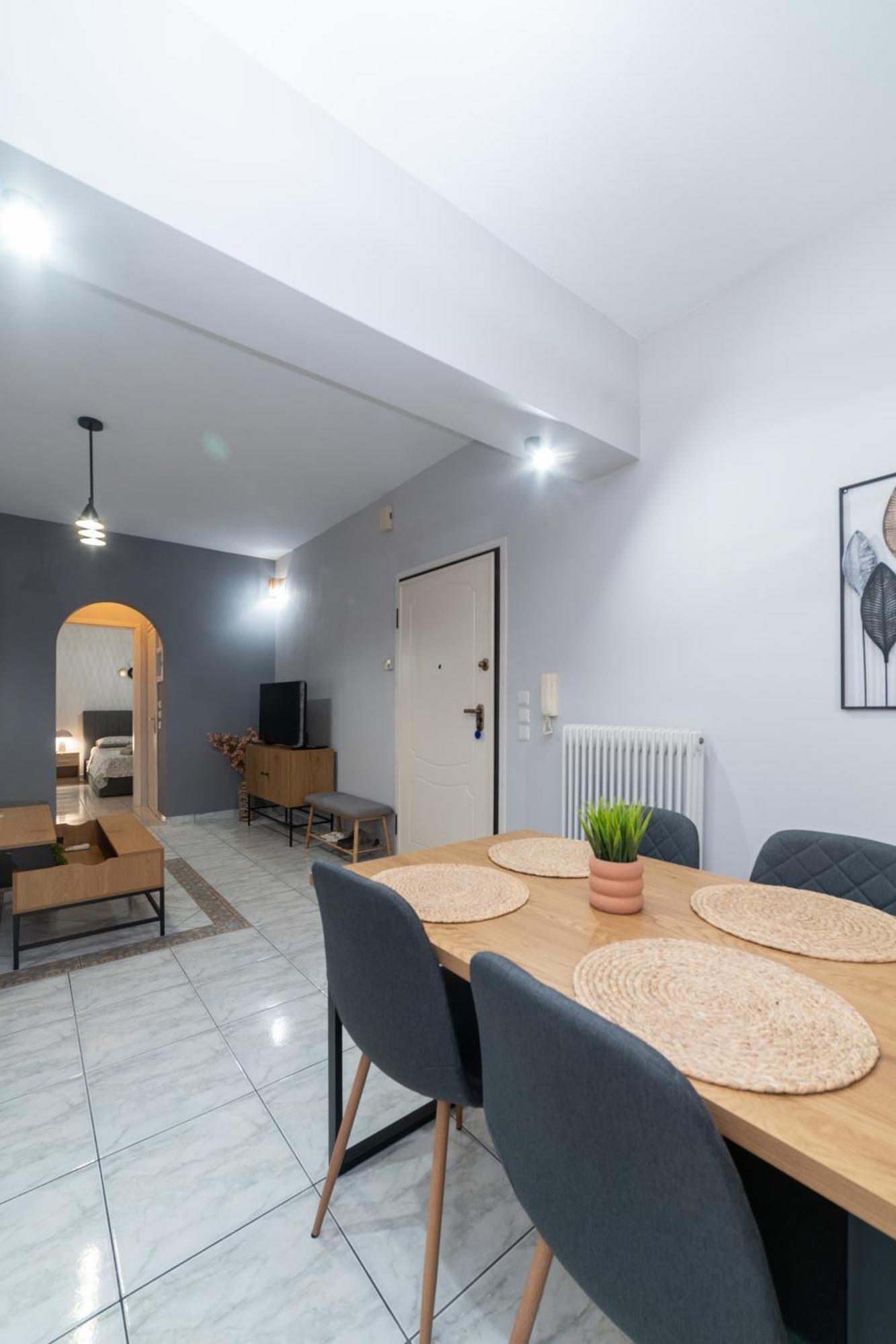 Ninas Central Apartment Kavala Exteriör bild
