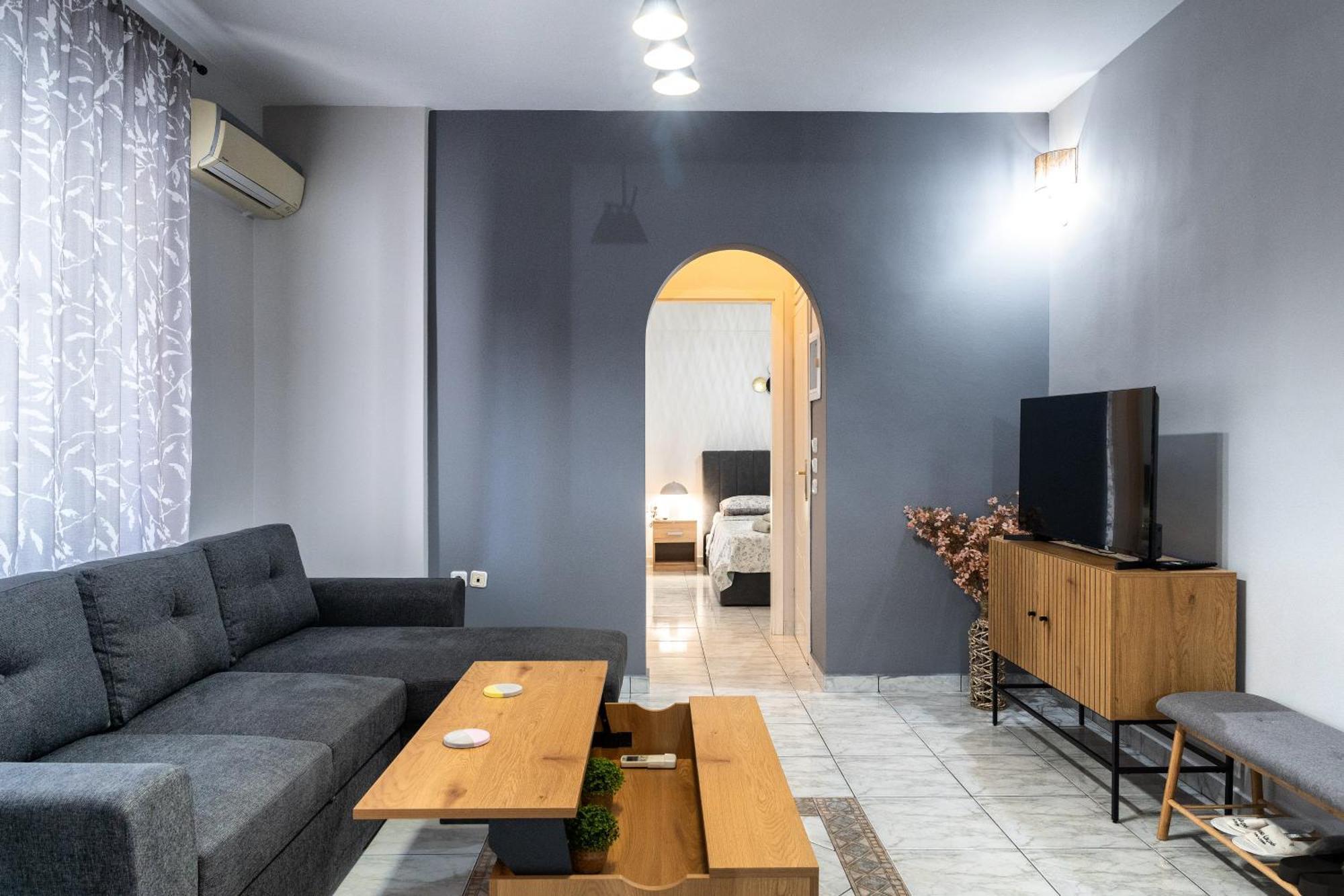 Ninas Central Apartment Kavala Exteriör bild